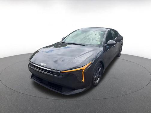 Interstellar Gray 2025 Kia K4 LXS