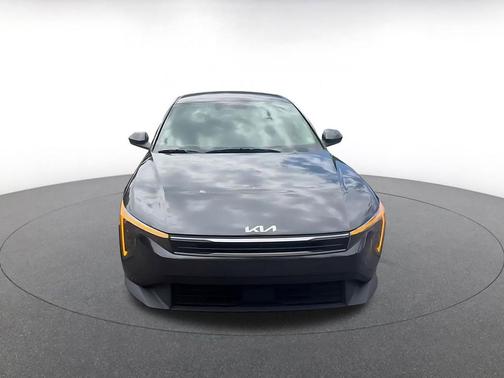 Interstellar Gray 2025 Kia K4 LXS