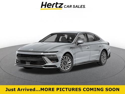 Aero Silver 2025 Hyundai SONATA Hybrid SE