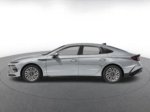 Aero Silver 2025 Hyundai SONATA Hybrid SE