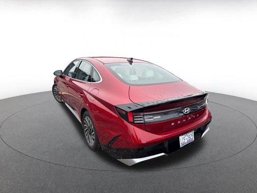 2024 Hyundai SONATA Hybrid SE
