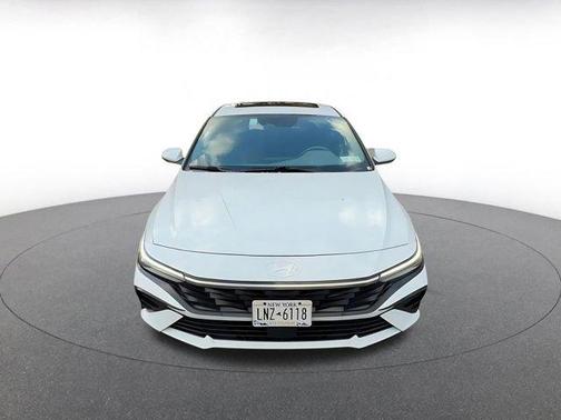 2025 Hyundai ELANTRA SEL