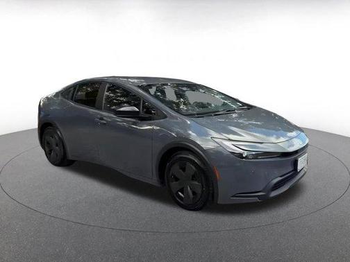 2025 Toyota Prius LE