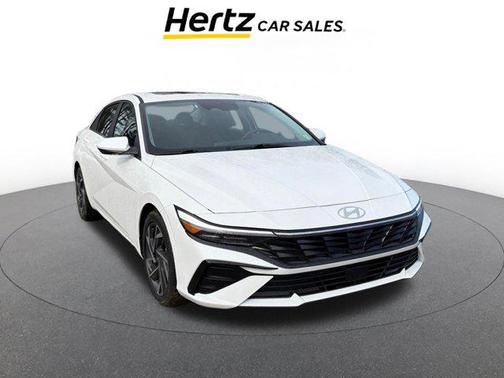2025 Hyundai ELANTRA SEL