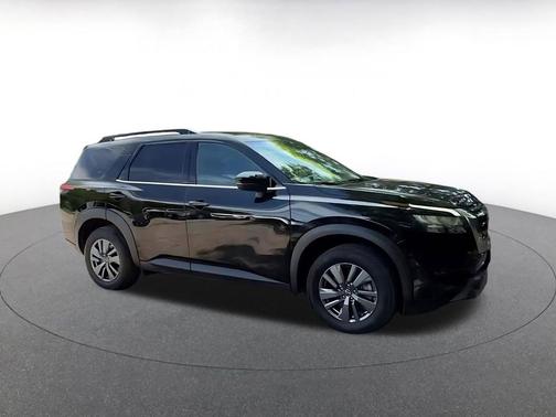 Super Black 2025 Nissan Pathfinder SV FWD