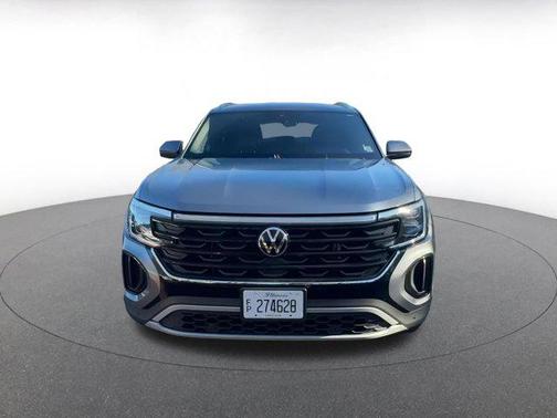 2025 Volkswagen Atlas Cross Sport 2.0T SE w/Technology 4MOTION