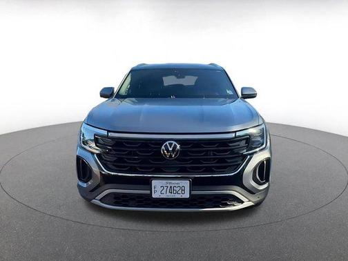 2025 Volkswagen Atlas Cross Sport 2.0T SE w/Technology 4MOTION