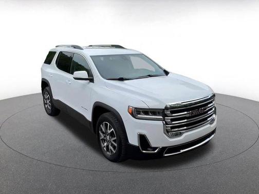 2023 GMC Acadia AWD SLT