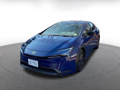 2025 Toyota Prius LE