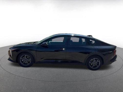 Aurora Black Pearl 2025 Kia K4 LXS