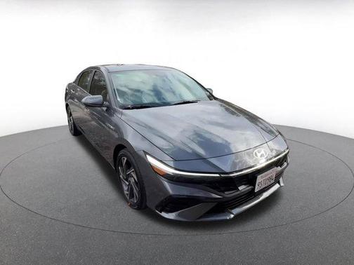 2025 Hyundai ELANTRA HEV Limited