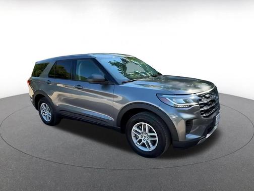 Carbonized Gray Metallic 2026 Ford Explorer ACTI