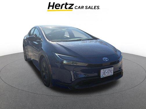2025 Toyota Prius LE