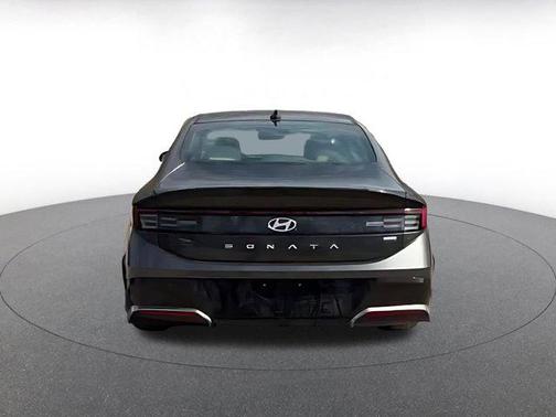 2025 Hyundai SONATA Hybrid SE