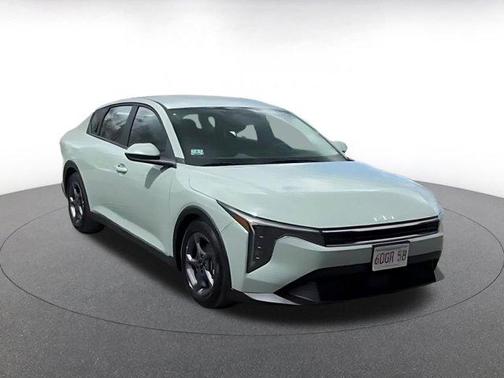 Morning Haze 2025 Kia K4 LXS