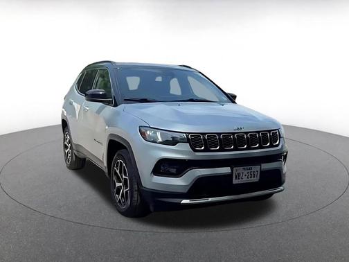 Silver Zynith Metallic Clearcoat 2025 Jeep Compass Limited