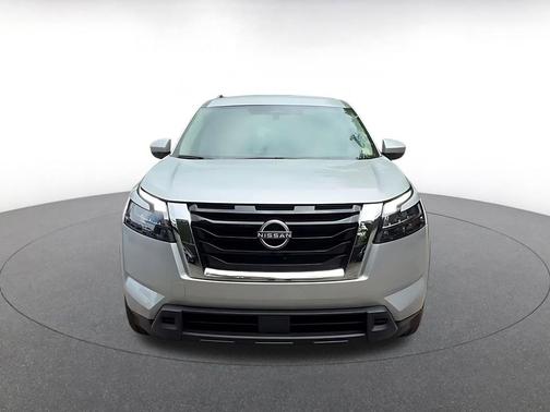 Brilliant Silver Metallic 2025 Nissan Pathfinder SV FWD
