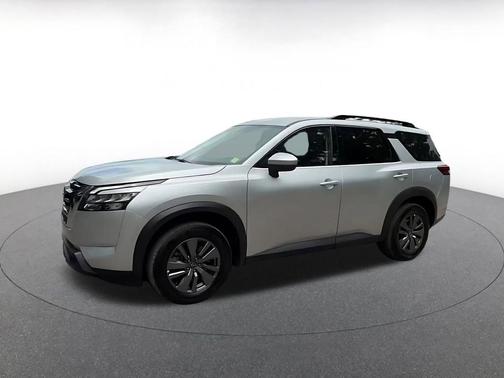 Brilliant Silver Metallic 2025 Nissan Pathfinder SV FWD