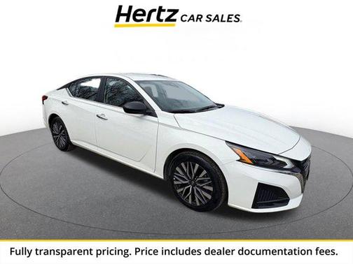 Glacier White 2025 Nissan Altima SV FWD