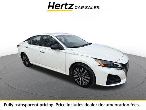 Glacier White 2025 Nissan Altima SV FWD