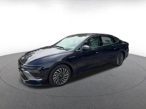 2024 Hyundai SONATA Hybrid SE