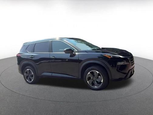 Super Black 2025 Nissan Rogue SV