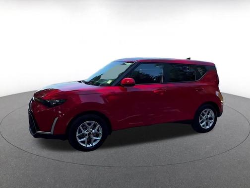 Inferno Red 2025 Kia Soul LX