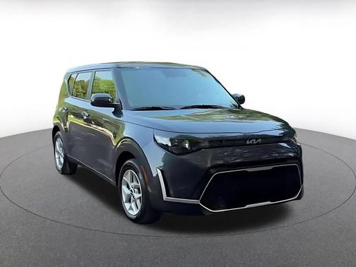 Gravity Gray 2025 Kia Soul LX