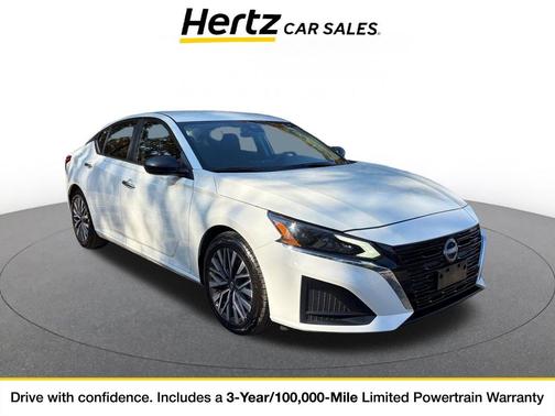 Glacier White 2025 Nissan Altima SV FWD