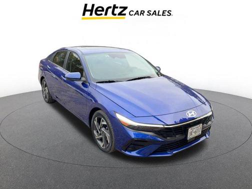 2025 Hyundai ELANTRA SEL