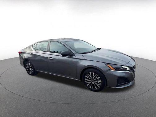 Gun Metallic 2025 Nissan Altima SV FWD