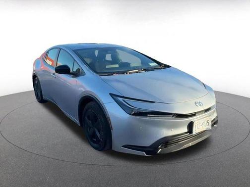 2025 Toyota Prius LE