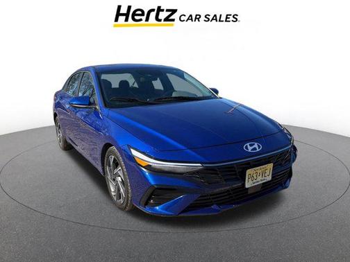 2025 Hyundai ELANTRA SEL