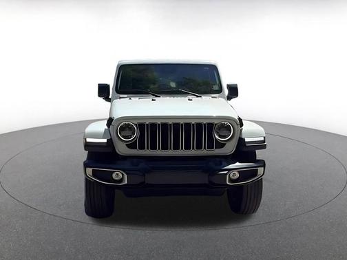 Bright White Clearcoat 2025 Jeep Wrangler 4-Door Sahara 4x4