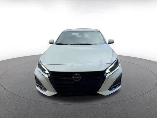 2024 Nissan Altima 2.5 SL