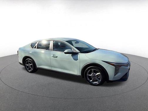 Morning Haze 2025 Kia K4 LXS