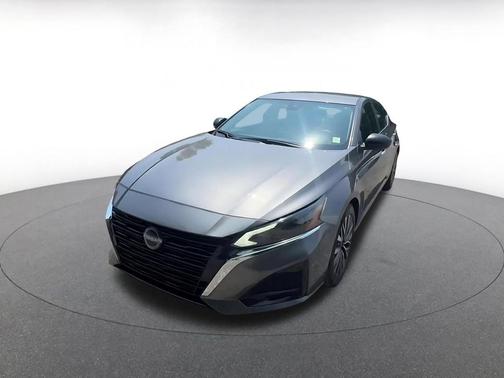 Gun Metallic 2025 Nissan Altima SV FWD