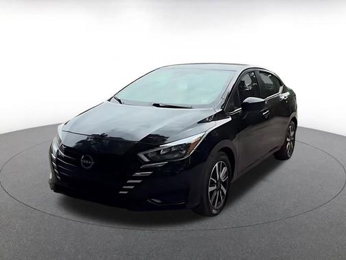 Super Black 2025 Nissan Versa 1.6 SV