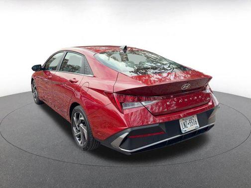 2025 Hyundai ELANTRA HEV Limited