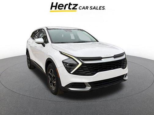 Glacial White Pearl 2025 Kia Sportage LX