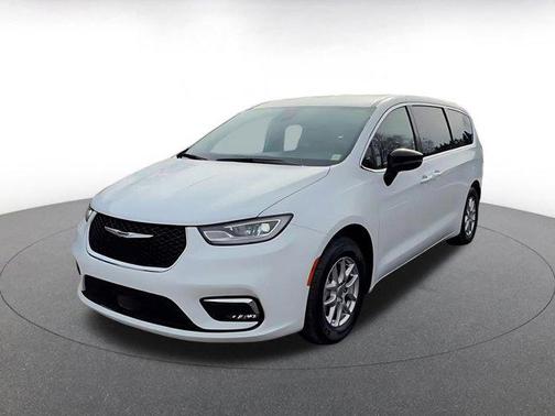 2025 Chrysler Pacifica L