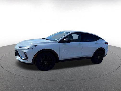 Summit White 2025 Buick Envista Sport Touring FWD