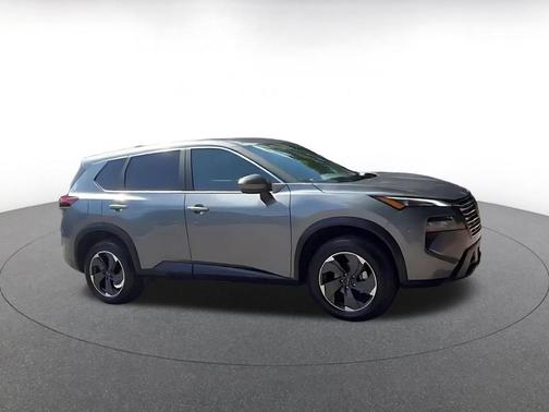 Gun Metallic 2025 Nissan Rogue SV