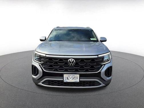 2025 Volkswagen Atlas Cross Sport 2.0T SE w/Technology 4MOTION