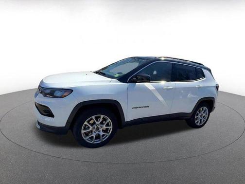 Bright White Clearcoat 2025 Jeep Compass Limited
