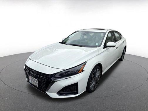 2024 Nissan Altima 2.5 SL