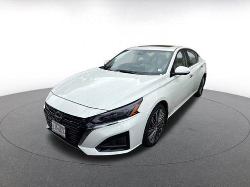 2024 Nissan Altima 2.5 SL