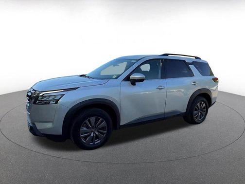 Brilliant Silver Metallic 2025 Nissan Pathfinder SV FWD