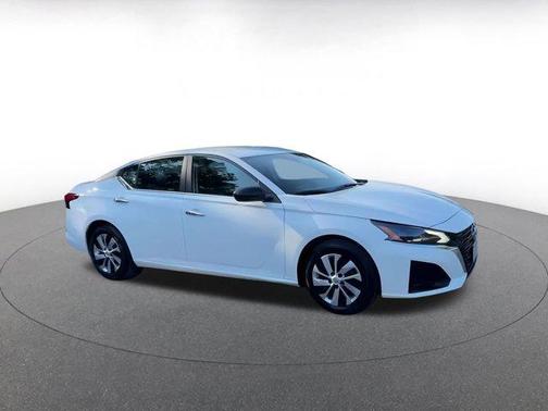 2024 Nissan Altima S FWD