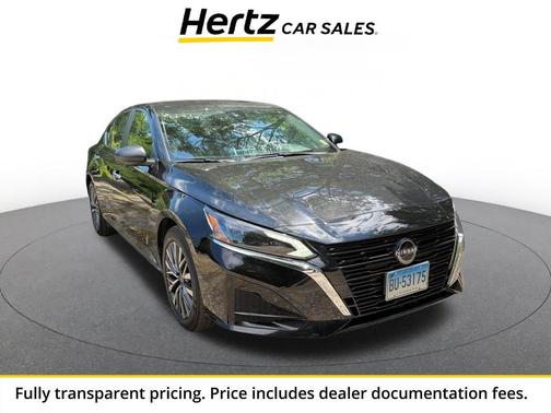 Super Black 2025 Nissan Altima SV FWD